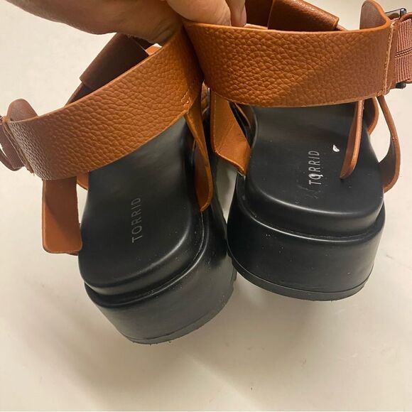Torrid brown Flatform Gladiator plus size double wide Sandal 10WW - Picture 3 of 9